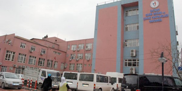 Hastane çalışanlarının iş akitleri feshedildi