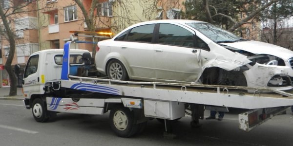 Edirne'de hatal� sollama kaza yapt�rd�: 2 yaral�