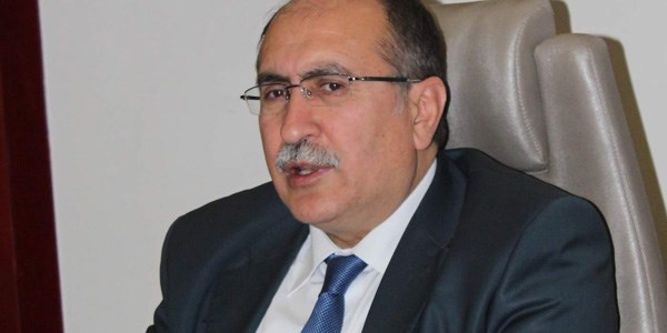 Dolandırıcılar Vali Savaş'ın adını kullanıyor