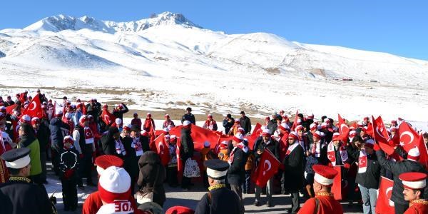 Kayseri'de 2 bin kişi Sarıkamış Şehitleri için yürüdü