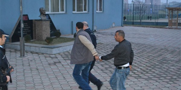 Kalpazanlar nefes kesen kovalamaca ile yakalandı