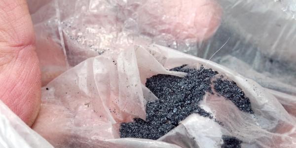 Mahalleye demir tozu ya�d��� �ne s�r�ld�