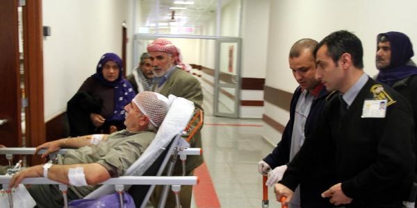 K�y muhtar�na karde�lerinden dayak iddias�