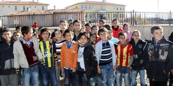 Siverek'te ta��mal� e�itim servis �of�rleri i� b�rakt�