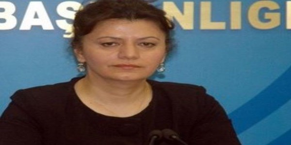 Çocuklar infaz memuruna robokop gibi saldırmış