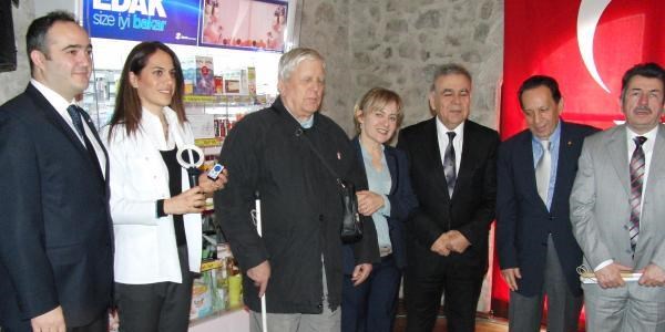 'Engelsiz ila�' projesi ba�lad�