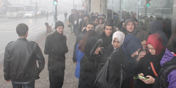 Burs ve kredi kuyru�u!