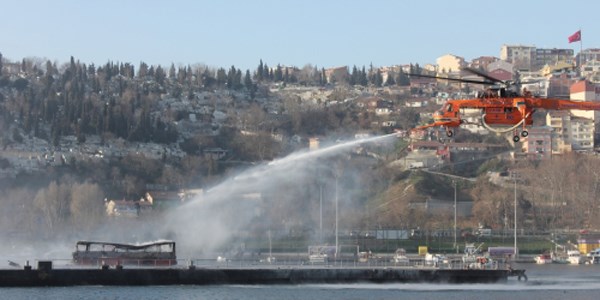 İstanbul'a 'alev kartalı' yangın helikopteri