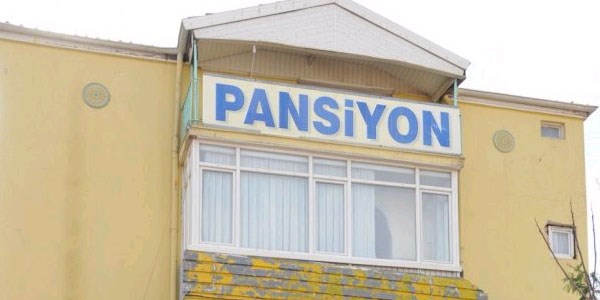 Pansiyon odasında kalan emekli ölü bulundu