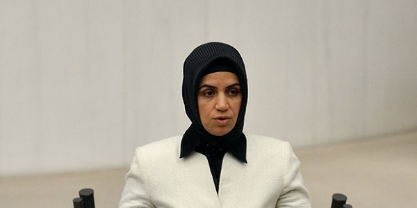 �lk kez ba��rt�l� milletvekili Komisyon Ba�kan� oldu