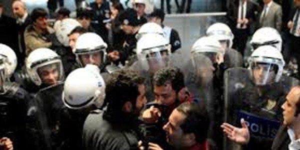 Avukatların protestosuna 8 yıl istendi
