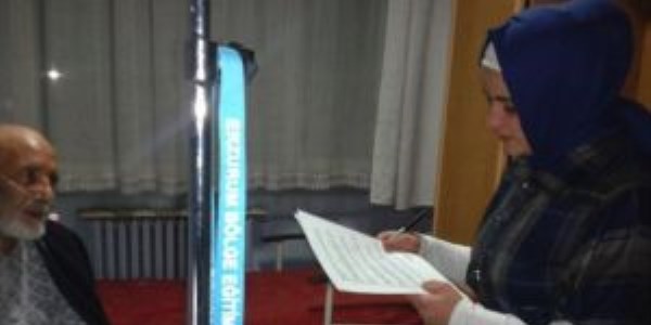 Erzurumlu öğrencilerden astım hastalarına örnek eğitim