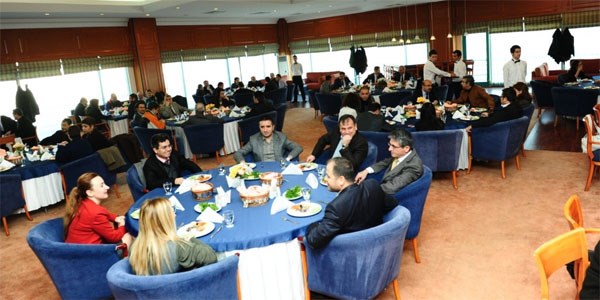2013 yılında 104 akademik yayın yapıldı