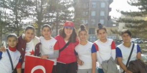 Tuğçe Karakoç, büyük bayanlar güreşte Türkiye beşincisi oldu