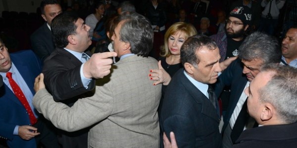 Ak Partili vekil ile CHP'li Akkaya birbirine girdi