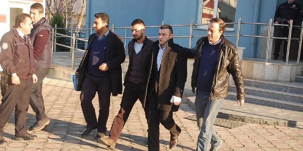 İki arkadaşın eğlence gecesi tartışması kanlı bitti