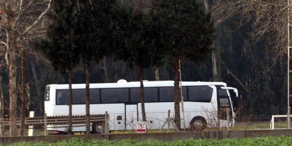 Otob�slerdeki cephaneyle ilgili 8 ki�inin sorgusu s�r�yor