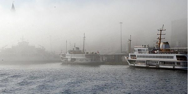 �stanbul'da deniz ula��m�na sis engeli
