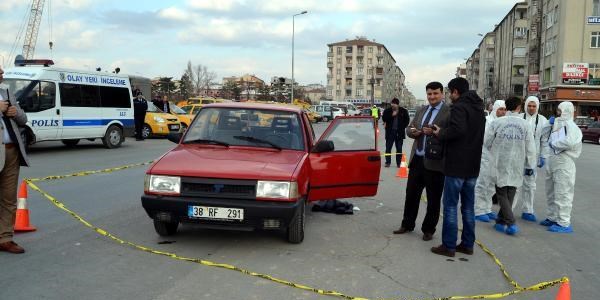 Müziğin sesini kısmayınca...