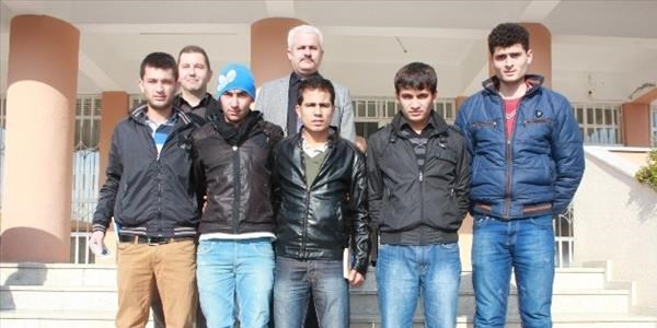 İşitme engellilerin tercüman sevinci