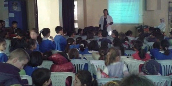 Pazarlar'da öğrencilere veremden korunma eğitimi verildi