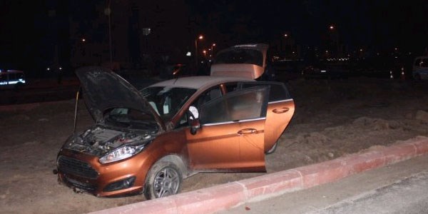 Polisten kaçan şüpheli araç, otomobille çarpıştı