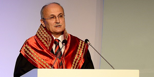 Yarg�tay Ba�kan� Alkan K��k'e ��kacak