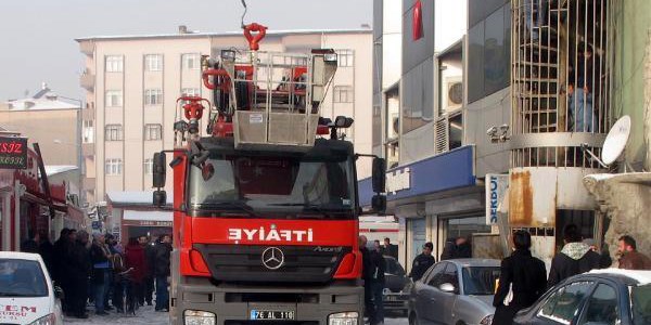 Kalorifer kazan� patlad�, ��renciler b�yle kurtar�ld�