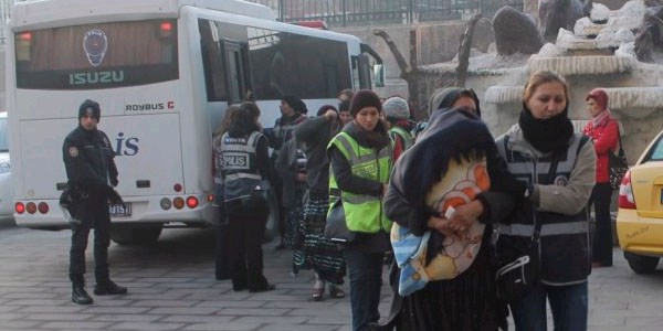 Uyuşturucu operasyonunda 64 kişi adliyeye sevk edildi