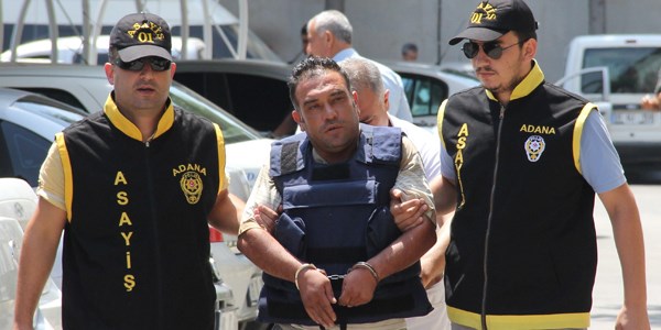 E�ini, can�n� ac�tmak isterken �ld�rm��