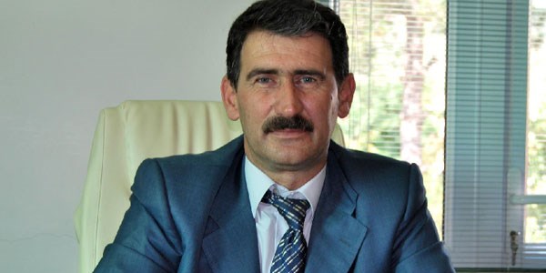 6 yıldır memuru olduğu belediyenin şimdi başkanı