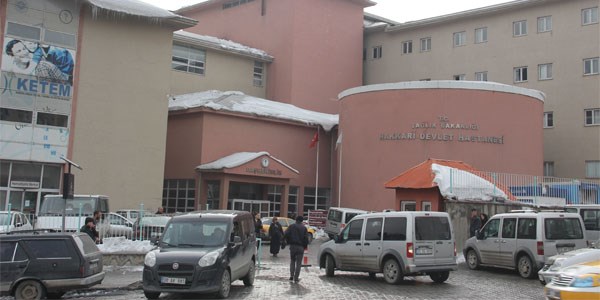 Hakkari'de doktor sıkıntısı