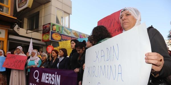 Kadın cinayetlerini protesto ettiler