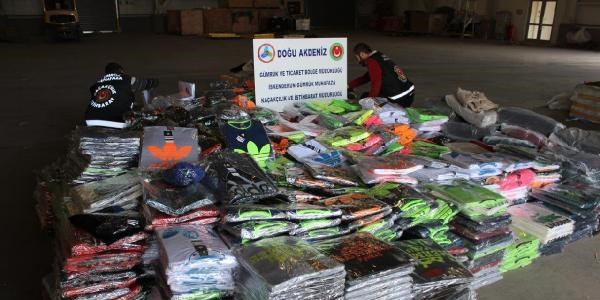 Limanda 2 TIR'da 11 bin 500 taklit ürününe el konuldu