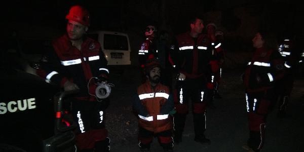 Arama kurtarma ekibinin 118 cm'lik dev adamı