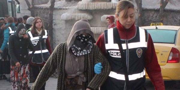 700 polisli basknda 51 tutuklama