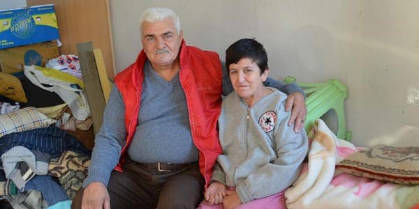 Felçli annesini hurdacıya bırakıp kaçtı