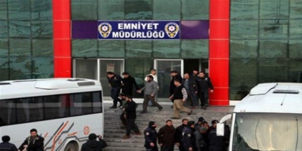 Van merkezli operasyonda 13 kişi adliyede