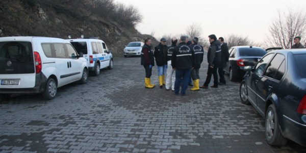 Kay�p �ste�menin cesedini komando gibi arad�lar