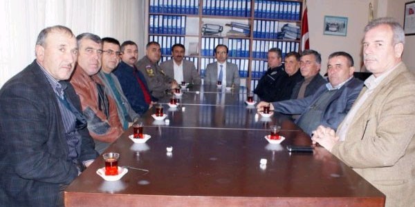Kaymakam Erdem'den Muhtarlar Derneği'ne ziyaret