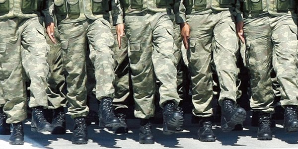 Askerlerin maaşları ve özlük hakları iyileştirilecek