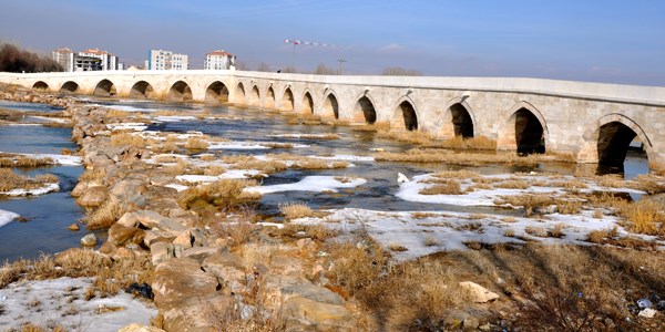 Kuraklk Trkiye'nin en uzun nehrini de vurdu