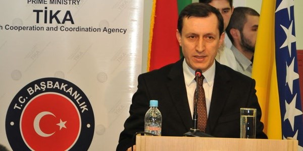İşler: Komployla gitmeyiz!