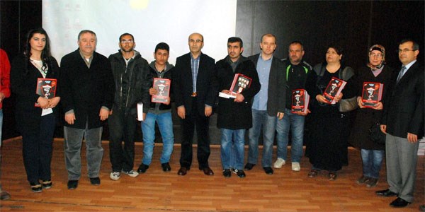 Engelli vatandaşlara ücretsiz kitap dağıtıldı