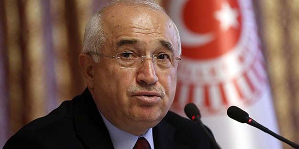 Kal�c� ��z�m Anayasa de�i�ikli�inden ge�iyor