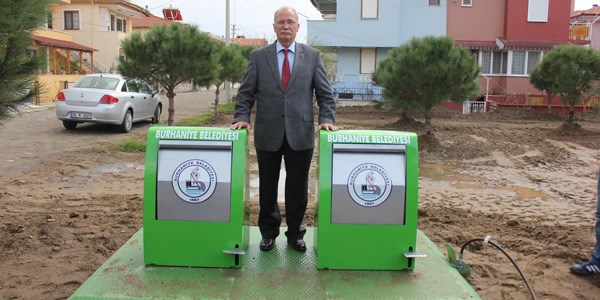 Burhaniye'de çevre dostu çöp konteynerler her yere konacak