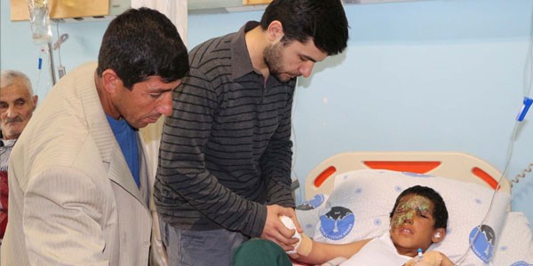 Patlamada yaralanan �ocuk sa� elini kaybetti