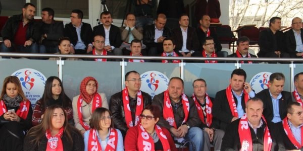 Çanspor Stadı galibiyetle açtı