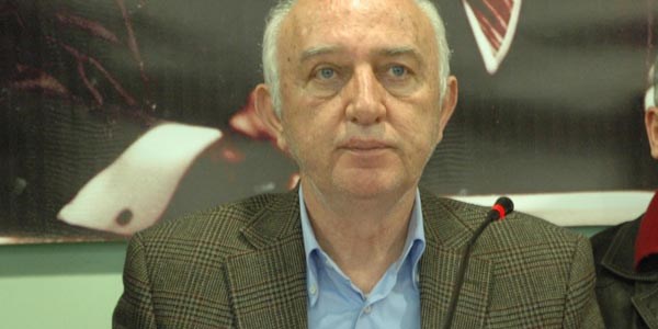 Partili kızınca, vekil konuşmayı bırakıp seçim sonuçlarını açıkladı