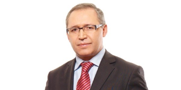 Yazarlara paralel kumpas